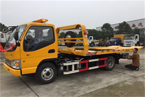 罗湖区哪里有拖车服务